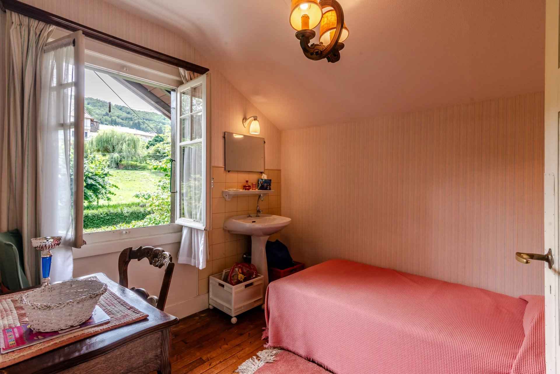 60b4ad19ee26015ac238c53e60db4a35 3d3dfa1967 1920 original - Attribut alt par défaut.