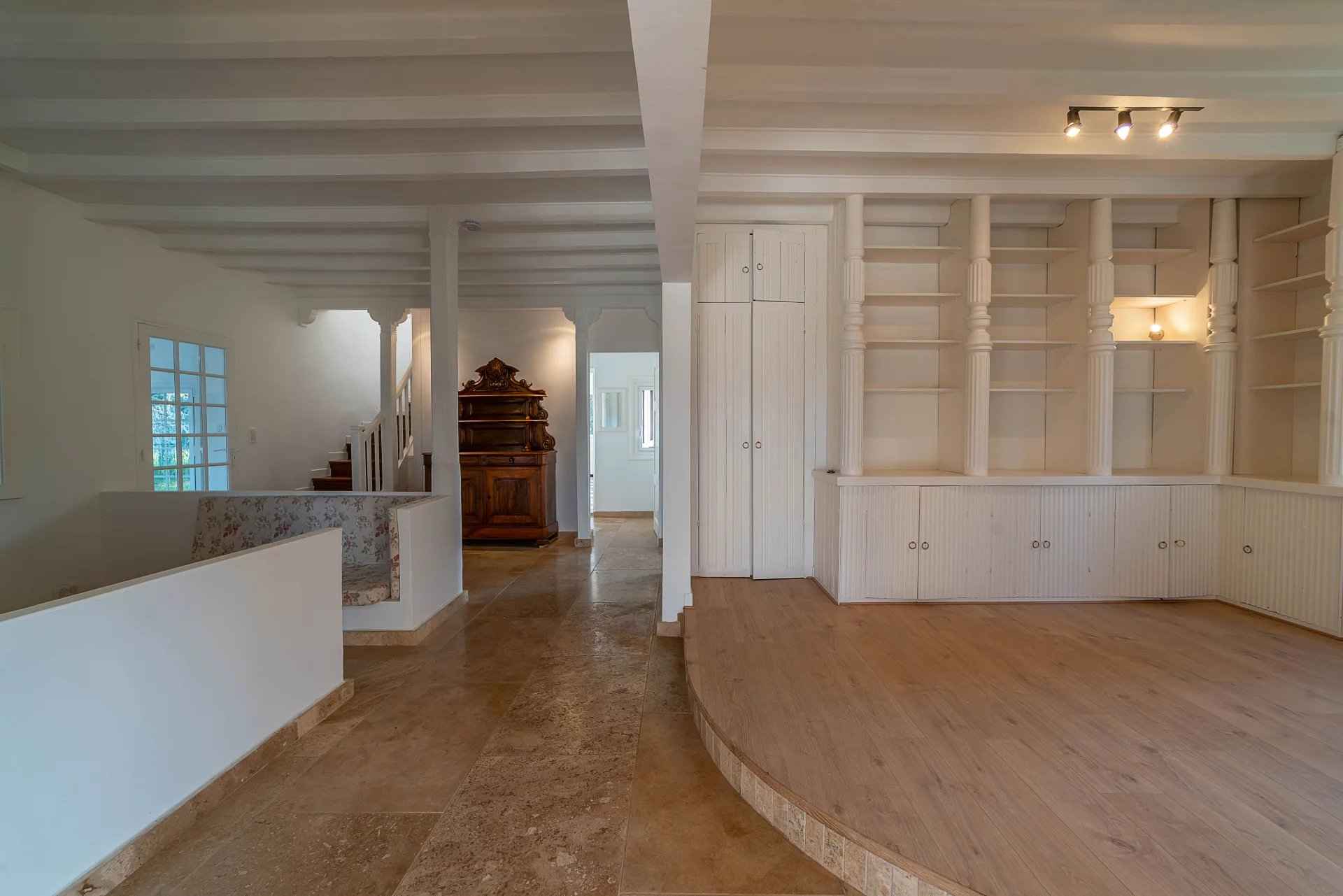 Cfa412abbf0d9793a641faf14a209bbf 213984deec 1920 original - Attribut alt par défaut.