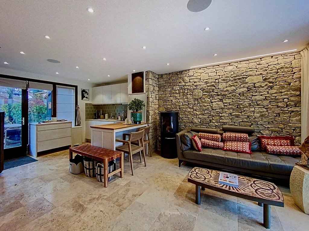 F81e2b42d6a5a778e21c2d47117dc872 58e4de9ede 1024 original - Translation missing: en.helpers.application.image_tag.default_alt