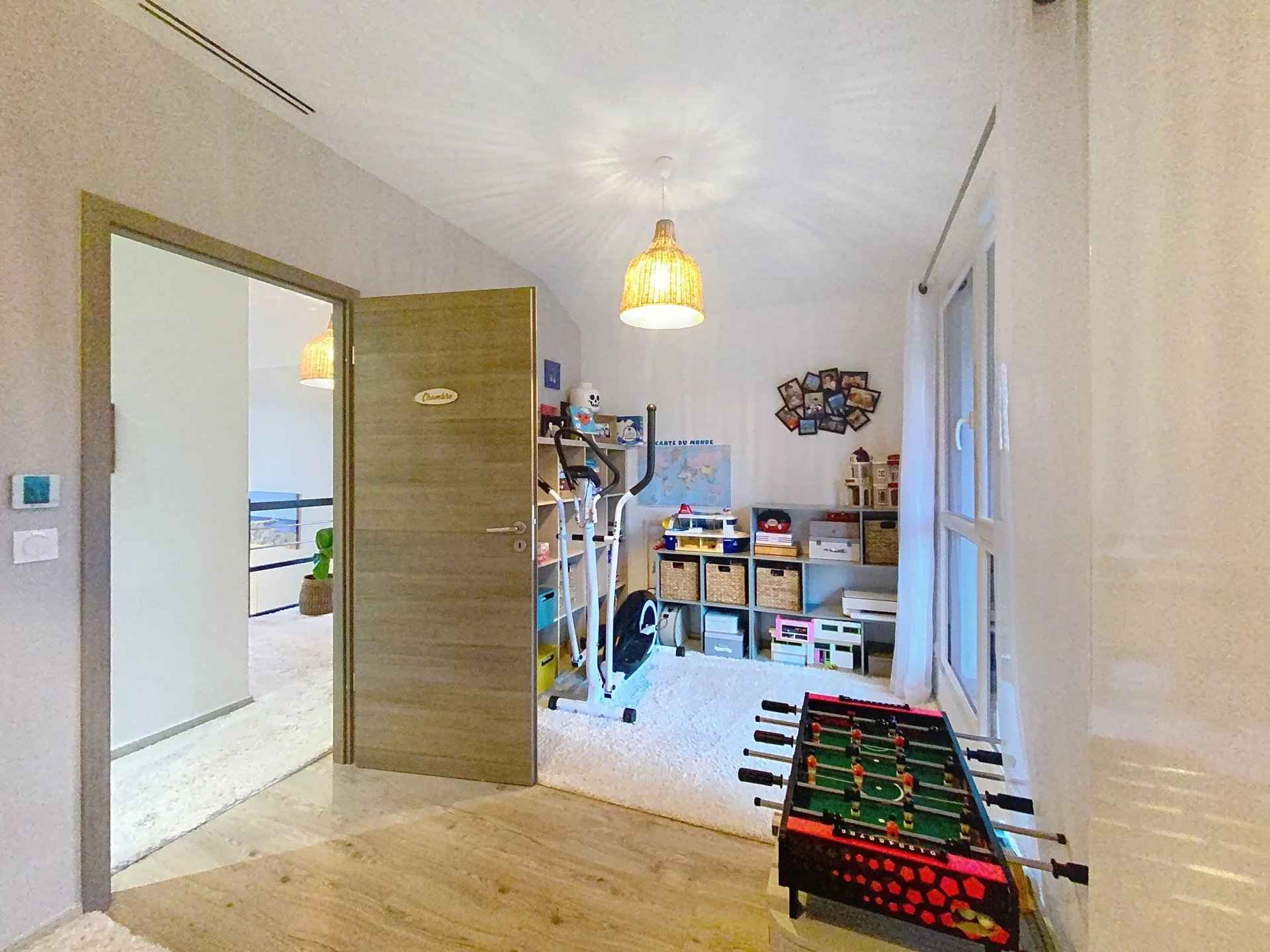 E768f0b6273644aba2ef7664ad18c1d3 6f664cbdc2 1920 original - Attribut alt par défaut.