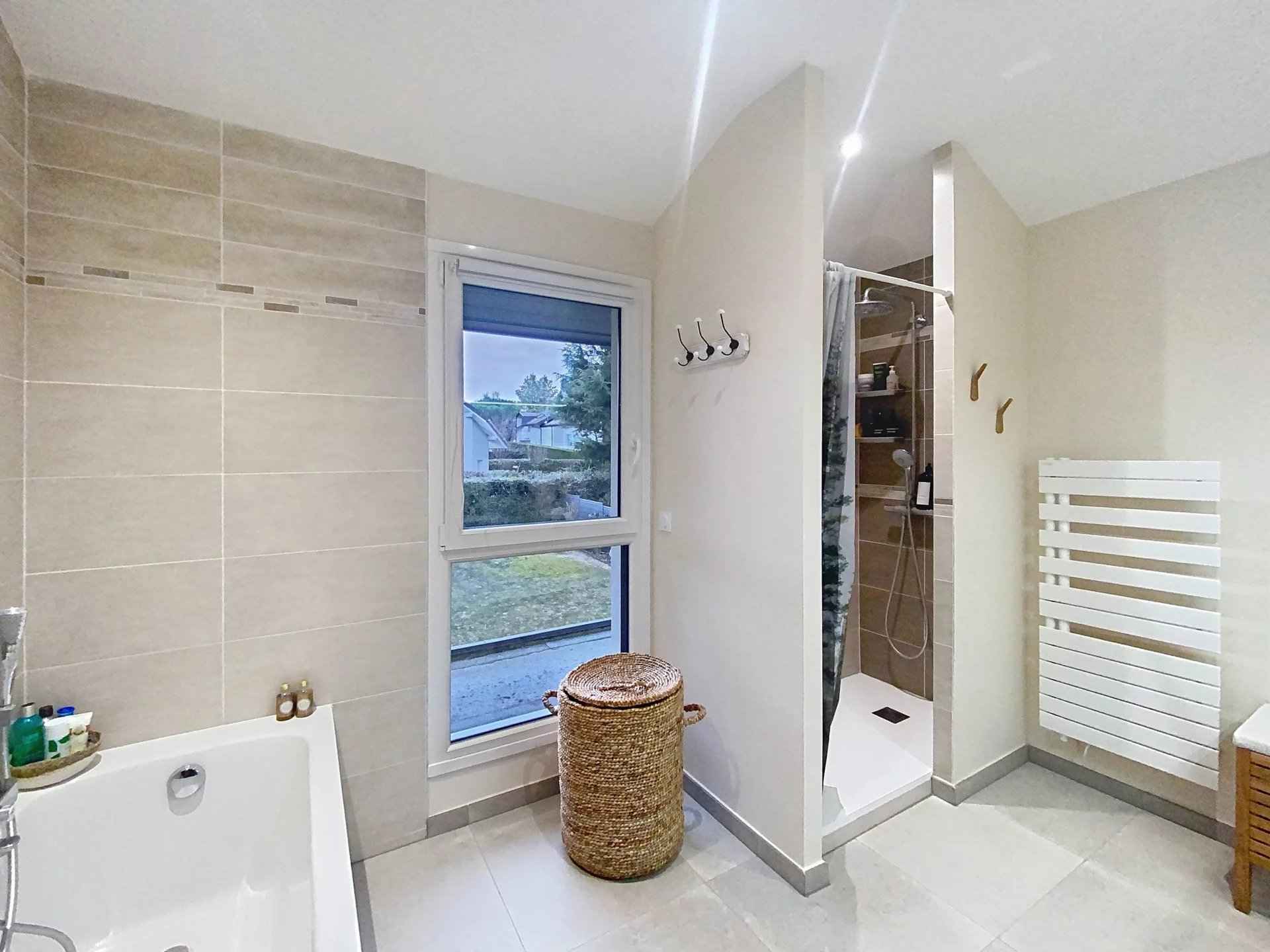 2df823679e51d77aae631422a6bfba94 67286cd75a 1920 original - Attribut alt par défaut.