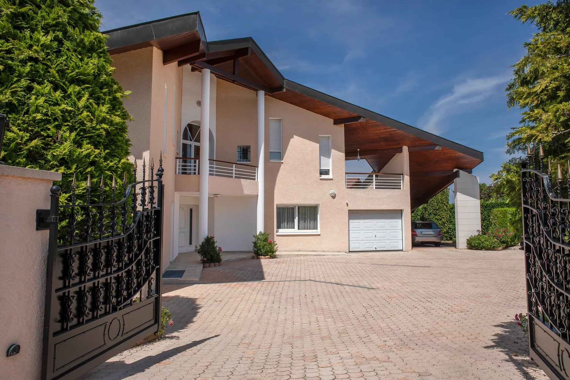 2660fdc4e1803b9d22b2cea055fe5554 06f4d59ed6 1920 original - Translation missing: en.helpers.application.image_tag.default_alt