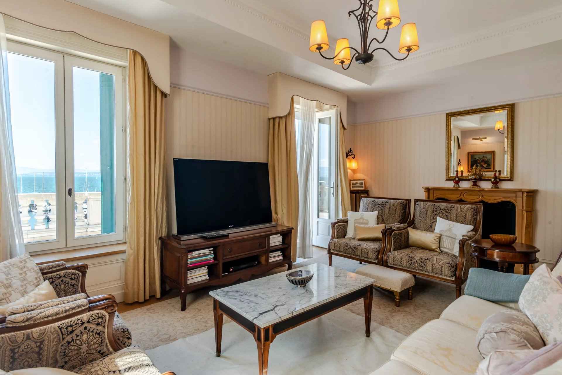 3ea5ba2e3ce59da971698d94ca122e9a b7ef051393 1920 original - Attribut alt par défaut.