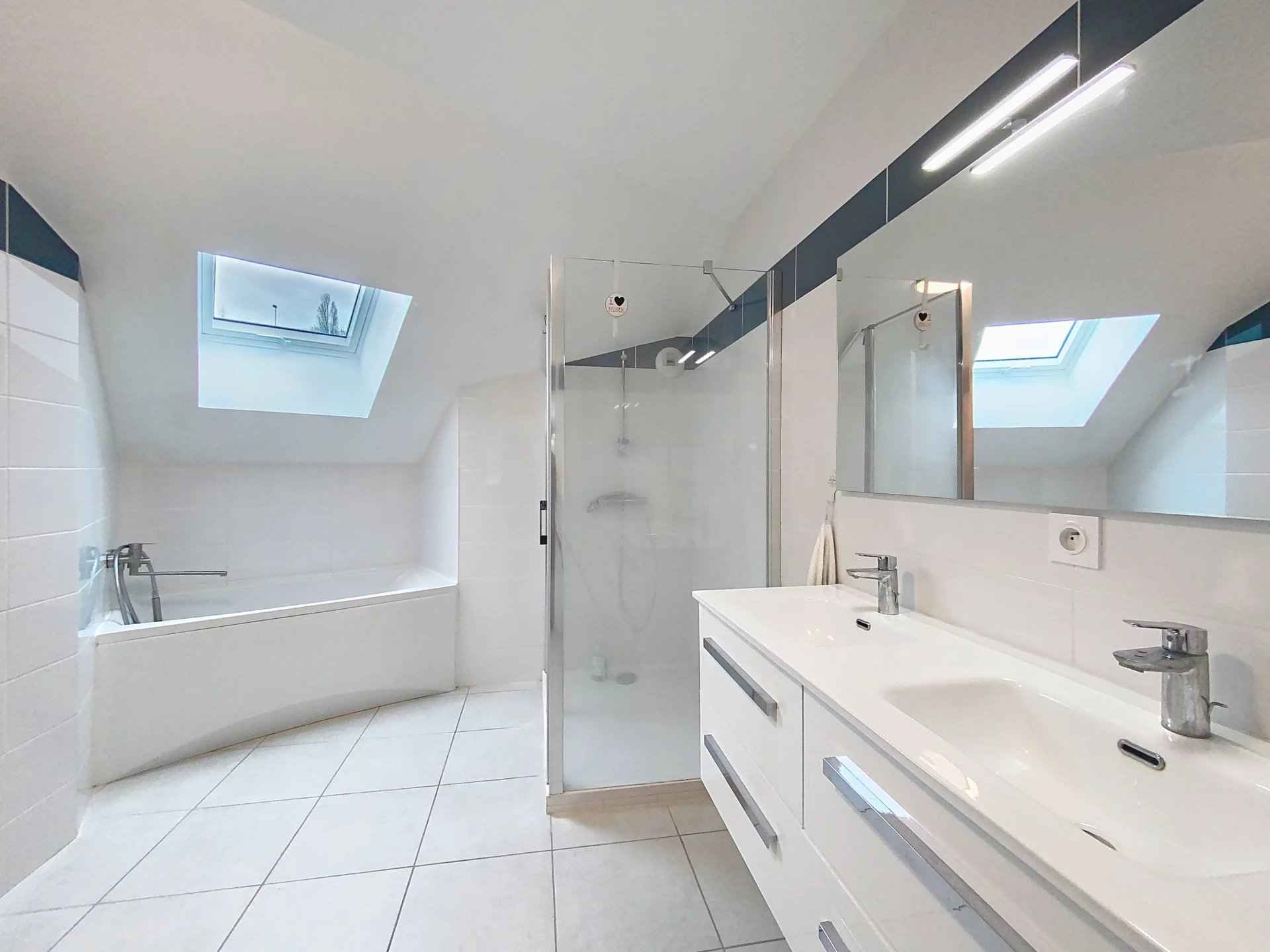 3bd33f13e64b717db85ad0455fc3e32c 67ce17127c 1920 original - Attribut alt par défaut.