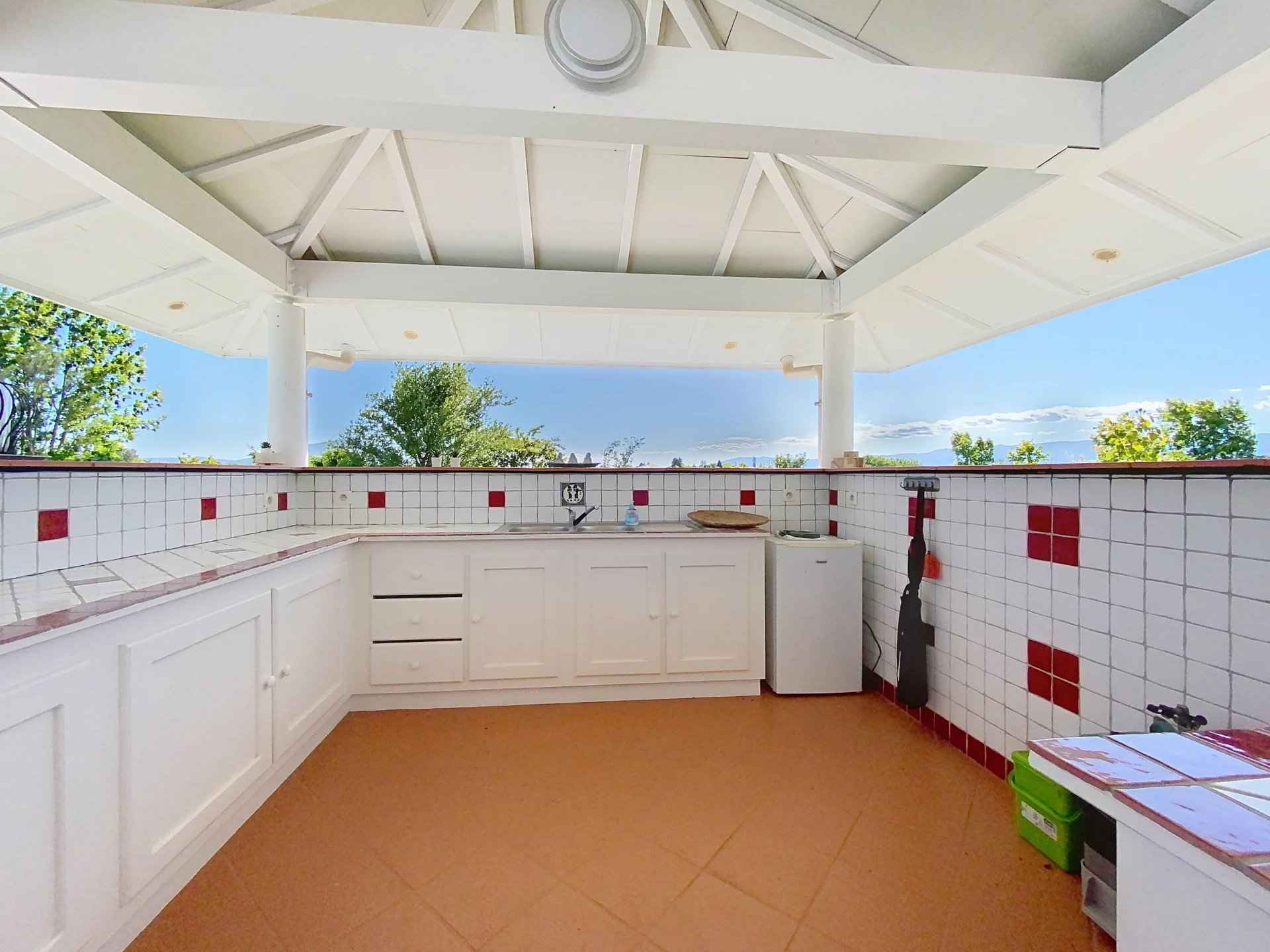 Ece93b197e782995c94a2174f3ca81f8 5c5b69a938 1920 original - Attribut alt par défaut.