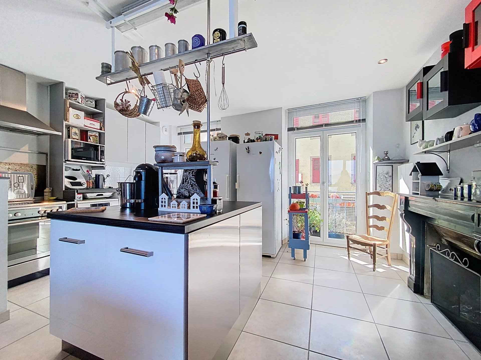 3527d063e8d3da25d93170dd7e978471 54122252f3 1920 original - Attribut alt par défaut.