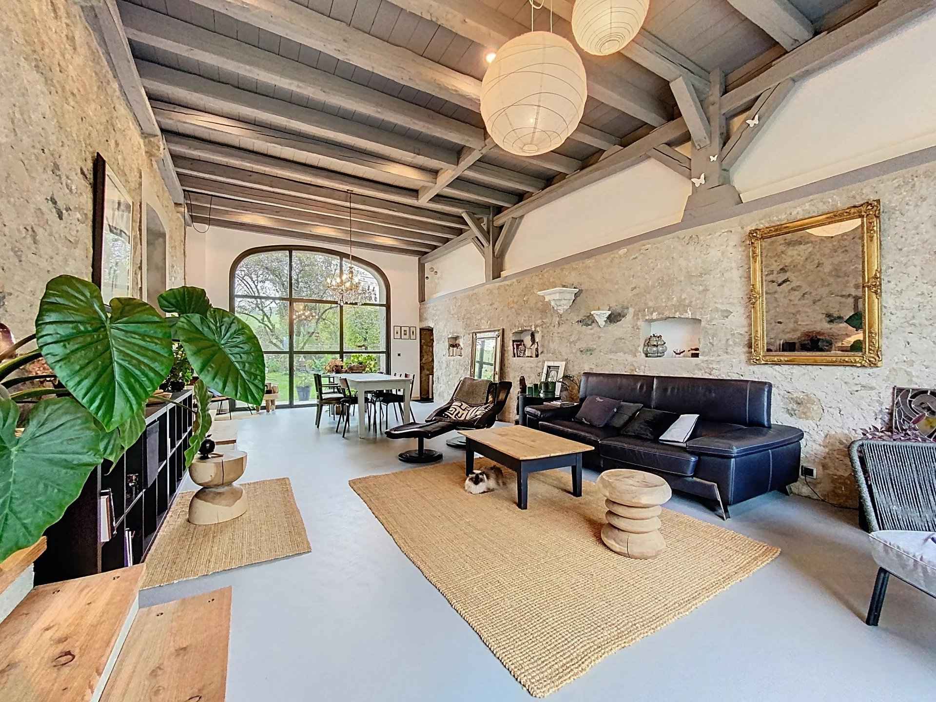 866ce0adf563ba4b9cf0f58ef9f1065d ccaaaee7d1 1920 original - Attribut alt par défaut.