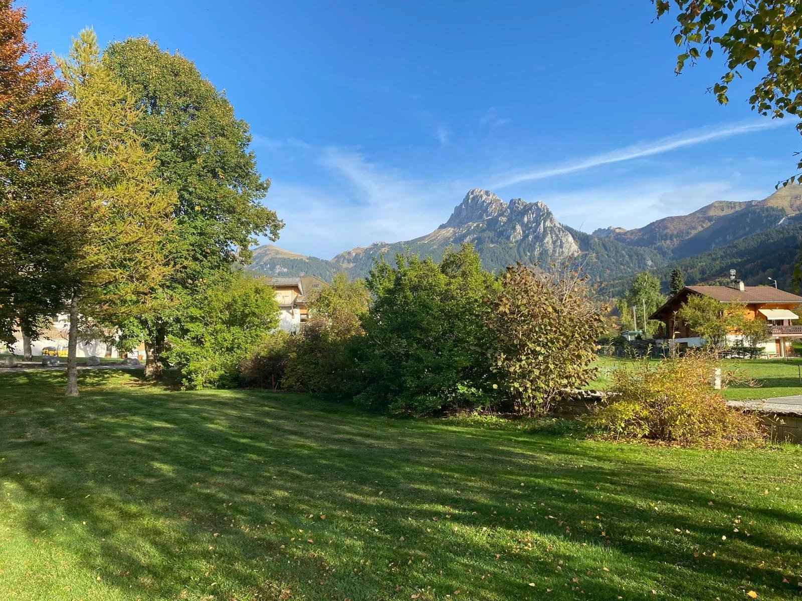 C04cdc642463f8885dfe4932781ea8f6 8b7f3d35e0 1600 original - Attribut alt par défaut.