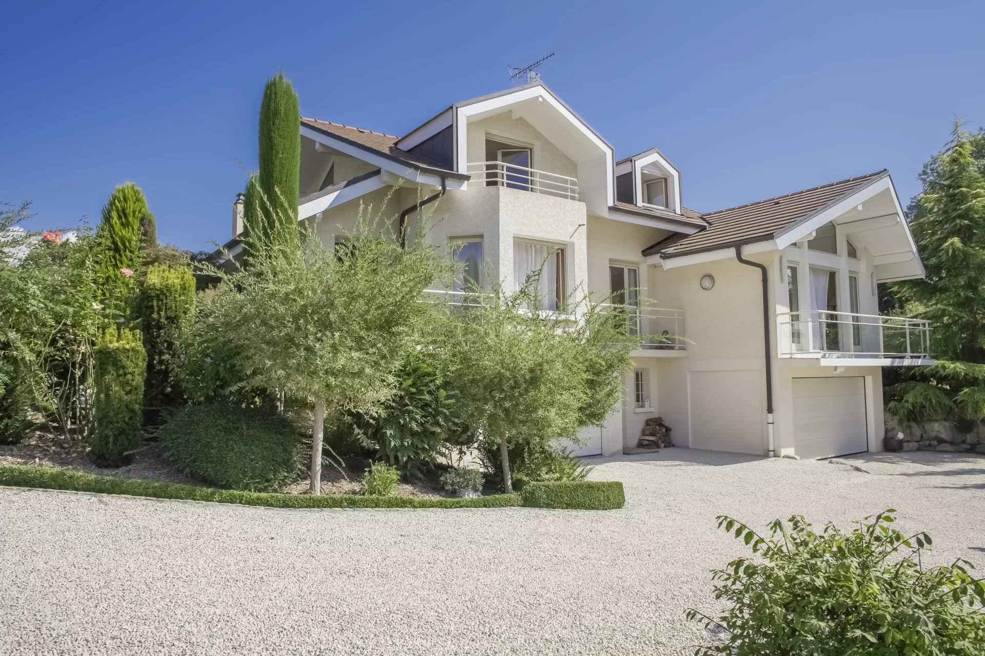 Db878031a76ced49f37aea3c23d28c6c 3f3d9bbd72 1920 original - Attribut alt par défaut.