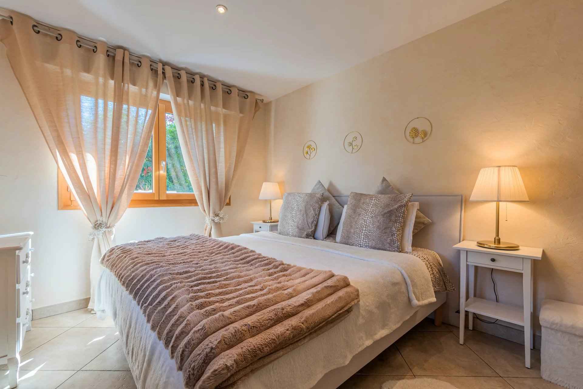 0b4a070559797214062f2a9ead8778dd ae34be89d8 1920 original - Attribut alt par défaut.