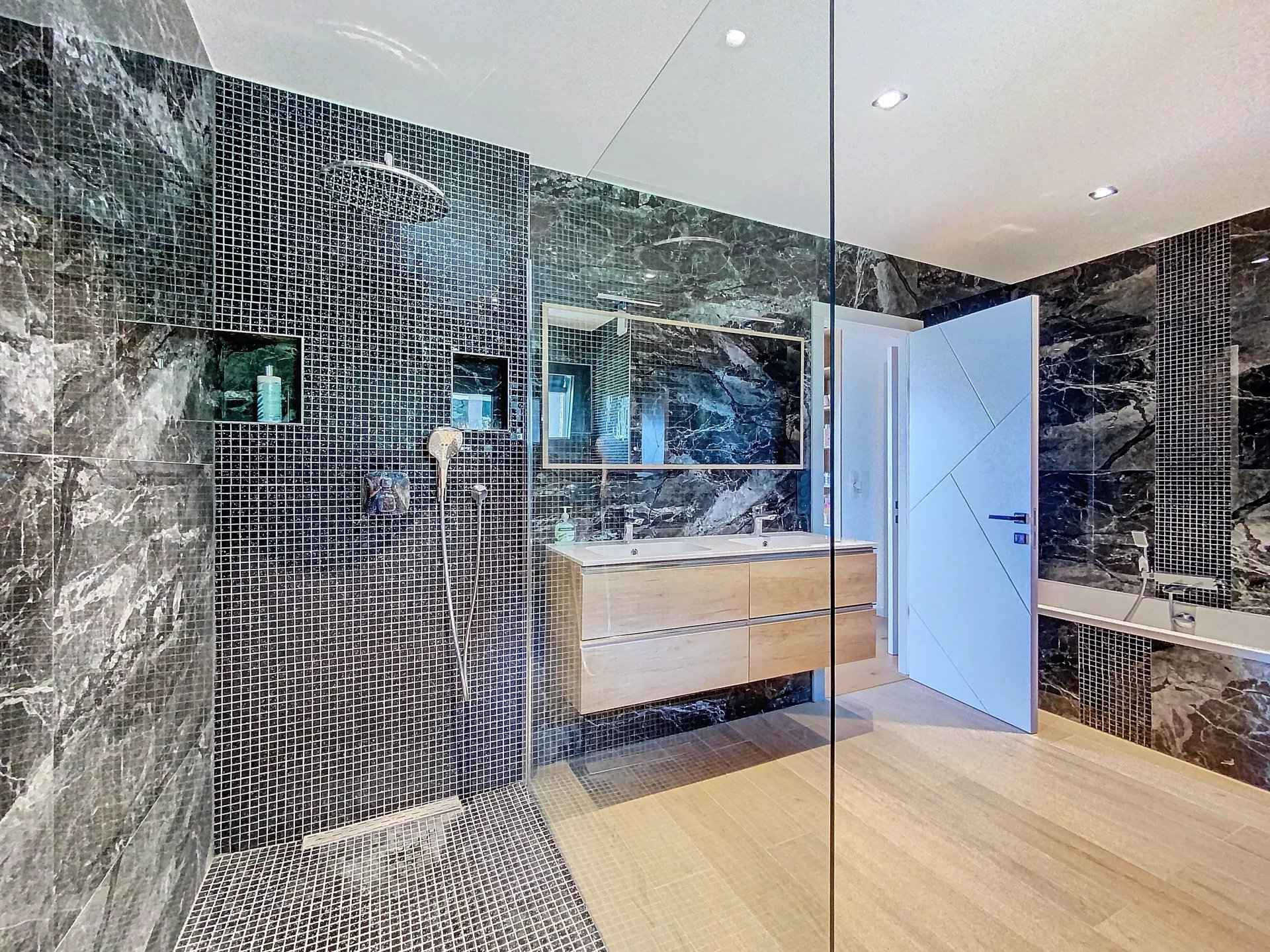 6c4c4ea0650a82b25f76329bc05e5dc1 5320b0af9f 1920 original - Translation missing: en.helpers.application.image_tag.default_alt