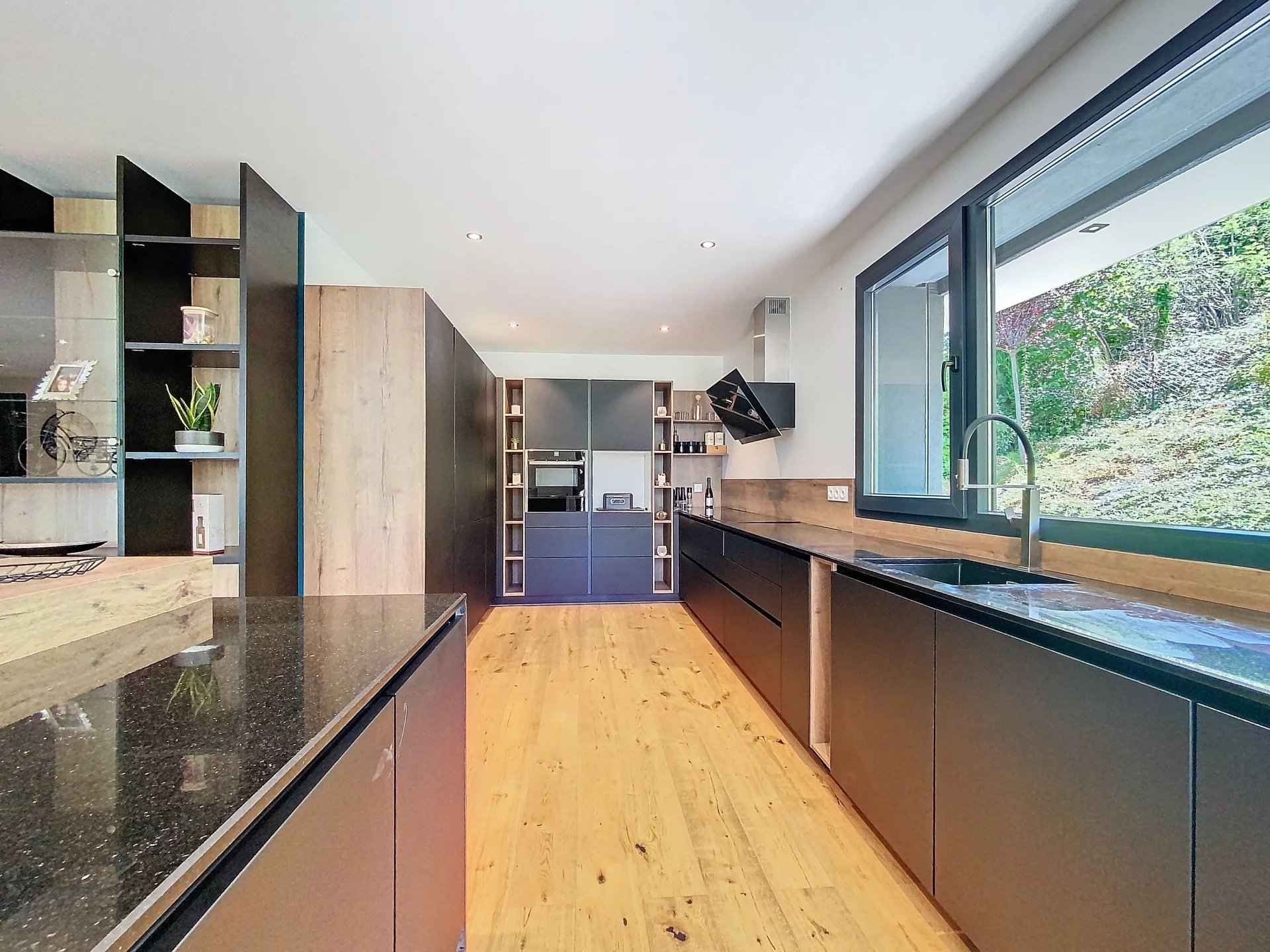 6e064d1b9d6d453285ee071c9178bc9e b3caacc9f5 1920 original - Translation missing: en.helpers.application.image_tag.default_alt