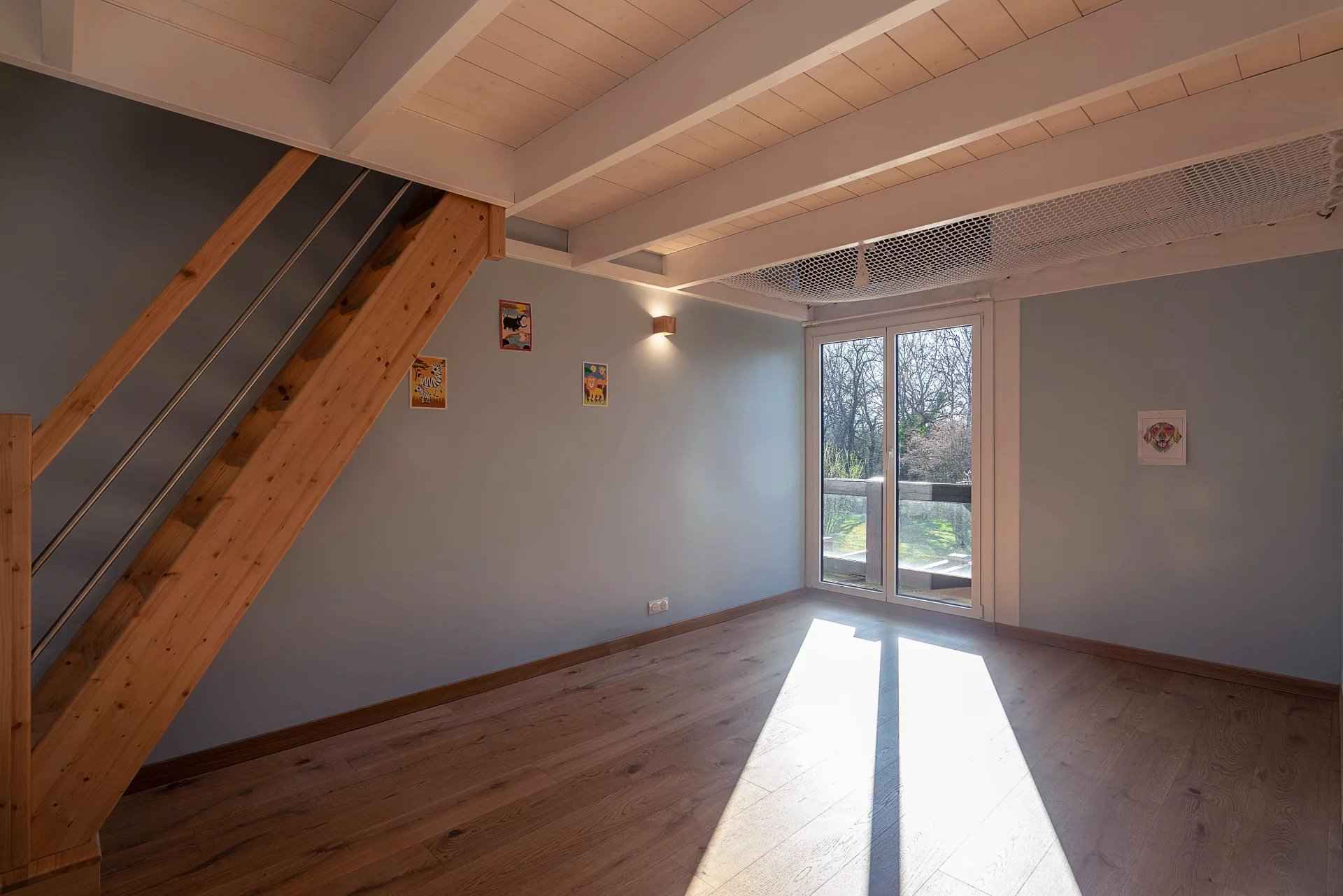 9823d0ff1562ae78e6943ebe3019777e 439acae4a4 1920 original - Attribut alt par défaut.