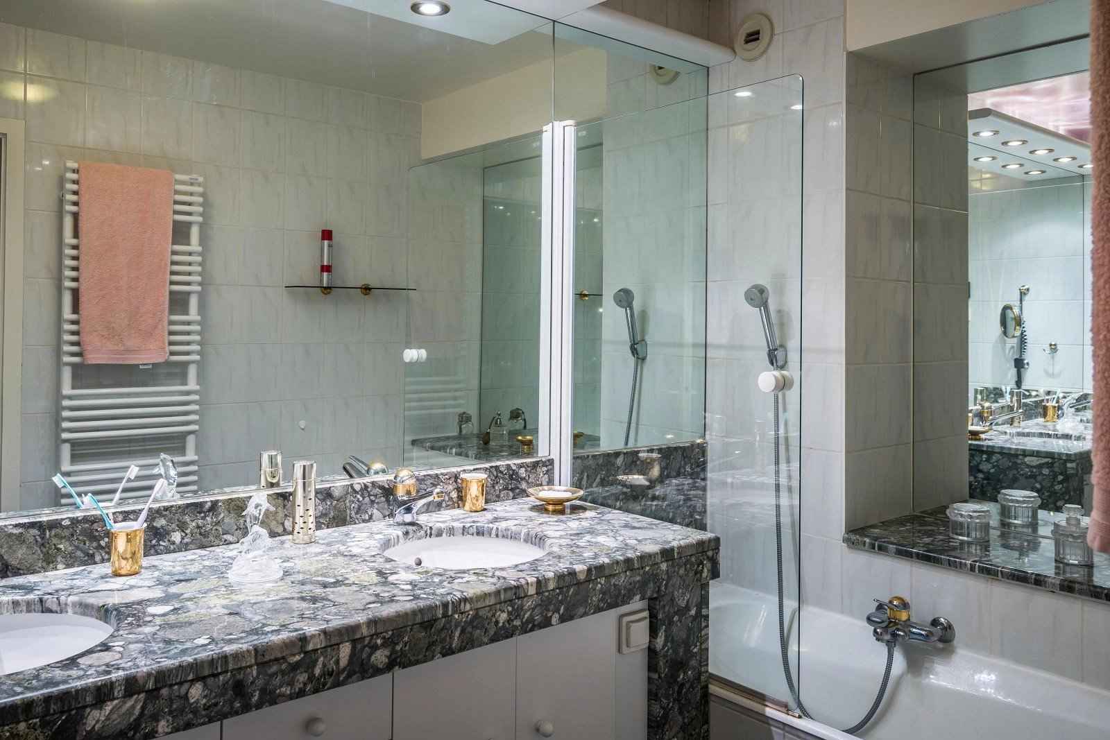 Flat - Barnes Évian, agence immobilière de prestige