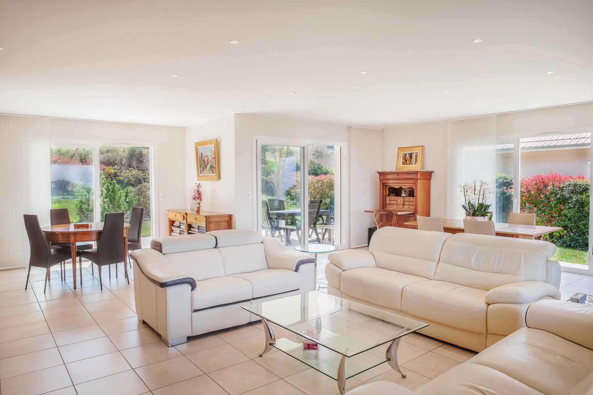 Maison / Villa - Barnes Évian, agence immobilière de prestige
