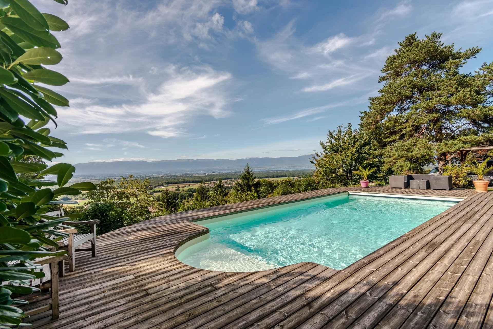 Maison / Villa - Barnes Évian, agence immobilière de prestige, piscine