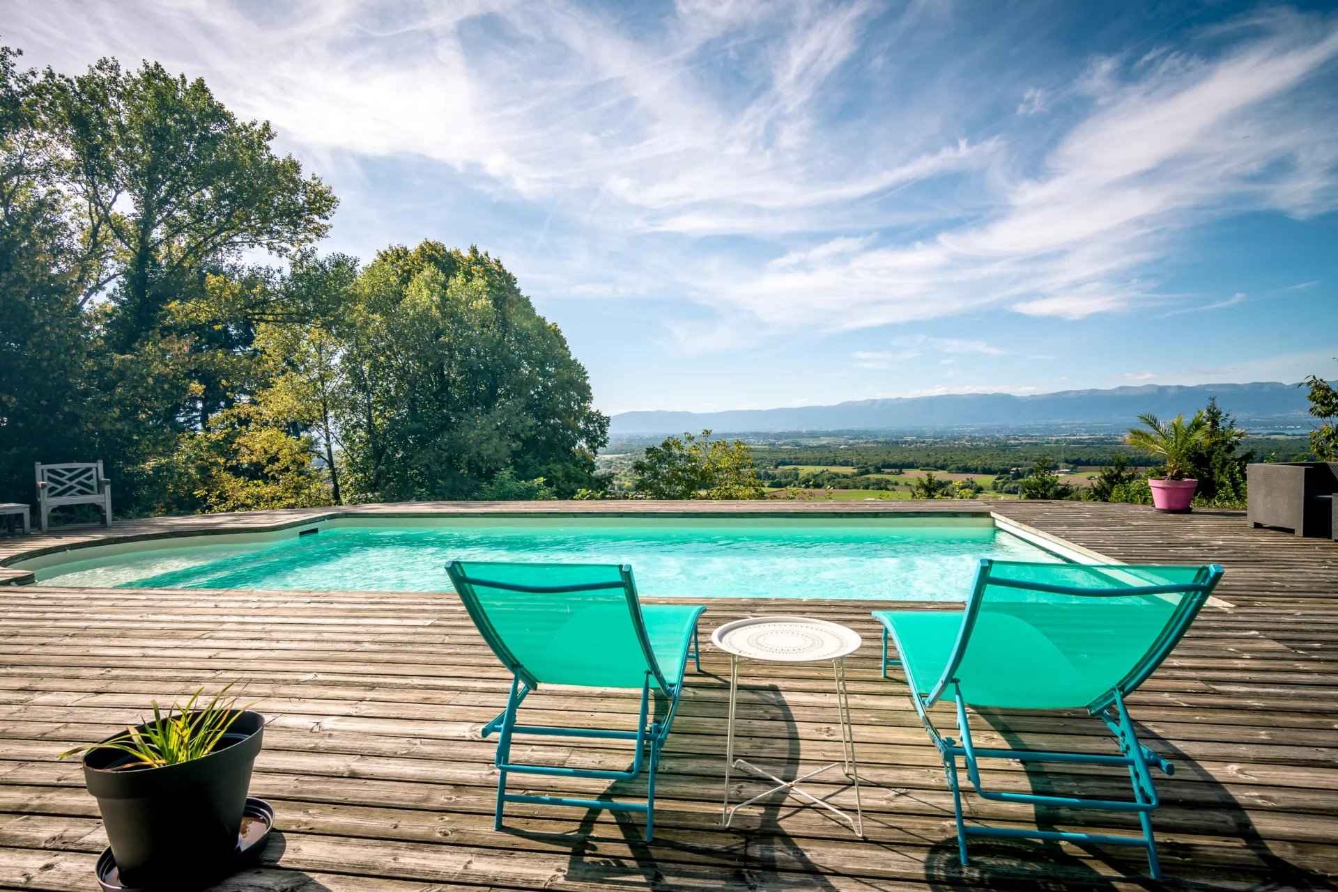 Maison / Villa - Barnes Évian, agence immobilière de prestige, piscine