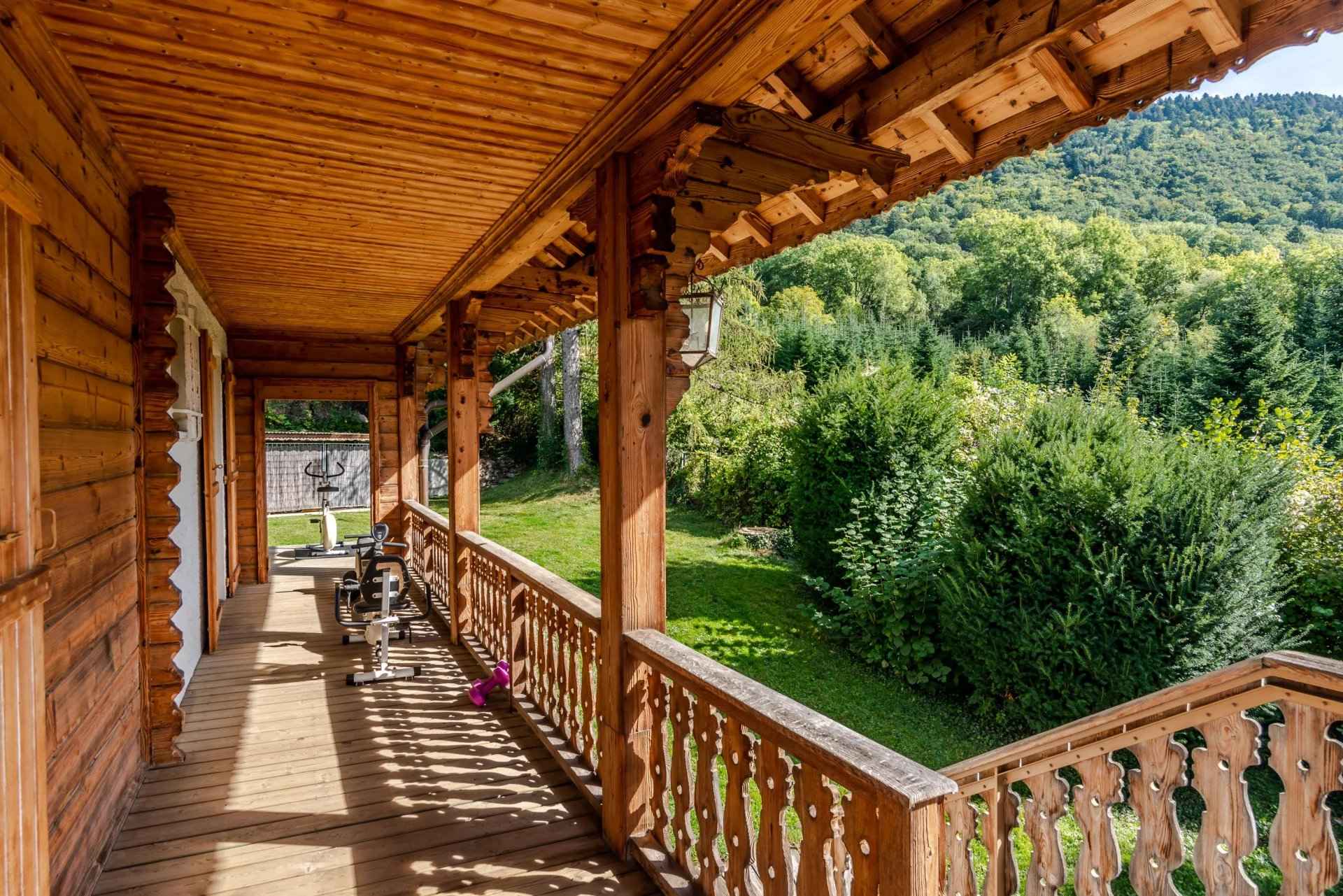 Maison / Villa - Barnes Évian, agence immobilière de prestige, balcon