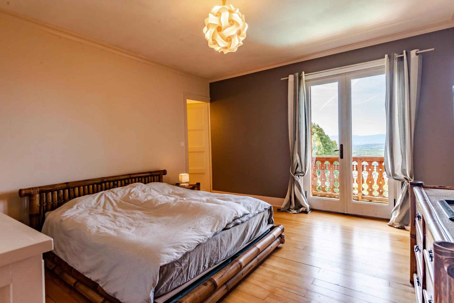 Maison / Villa - Barnes Évian, agence immobilière de prestige, chambre