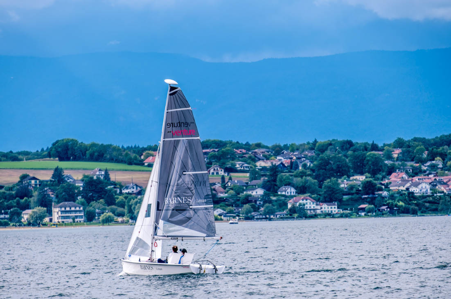 Barnes leman accompagne la base nautique de scie - Attribut alt par défaut.