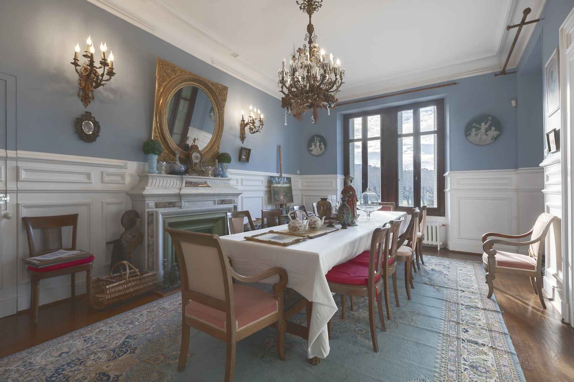 Château - Barnes Léman, agence immobilière de prestige, salon