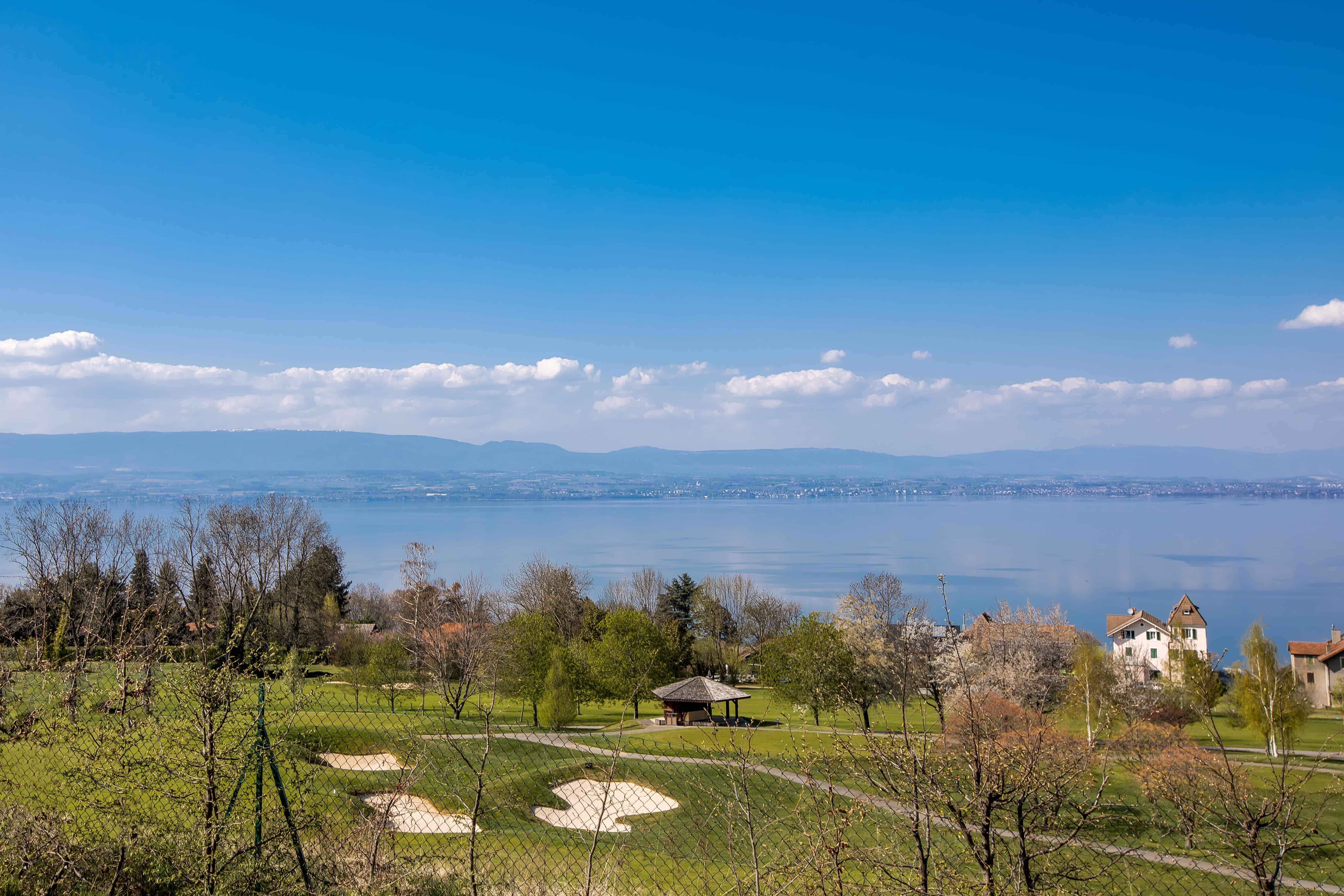 maison a vendre sur golf Evian maison a vendre sur golf Evian
