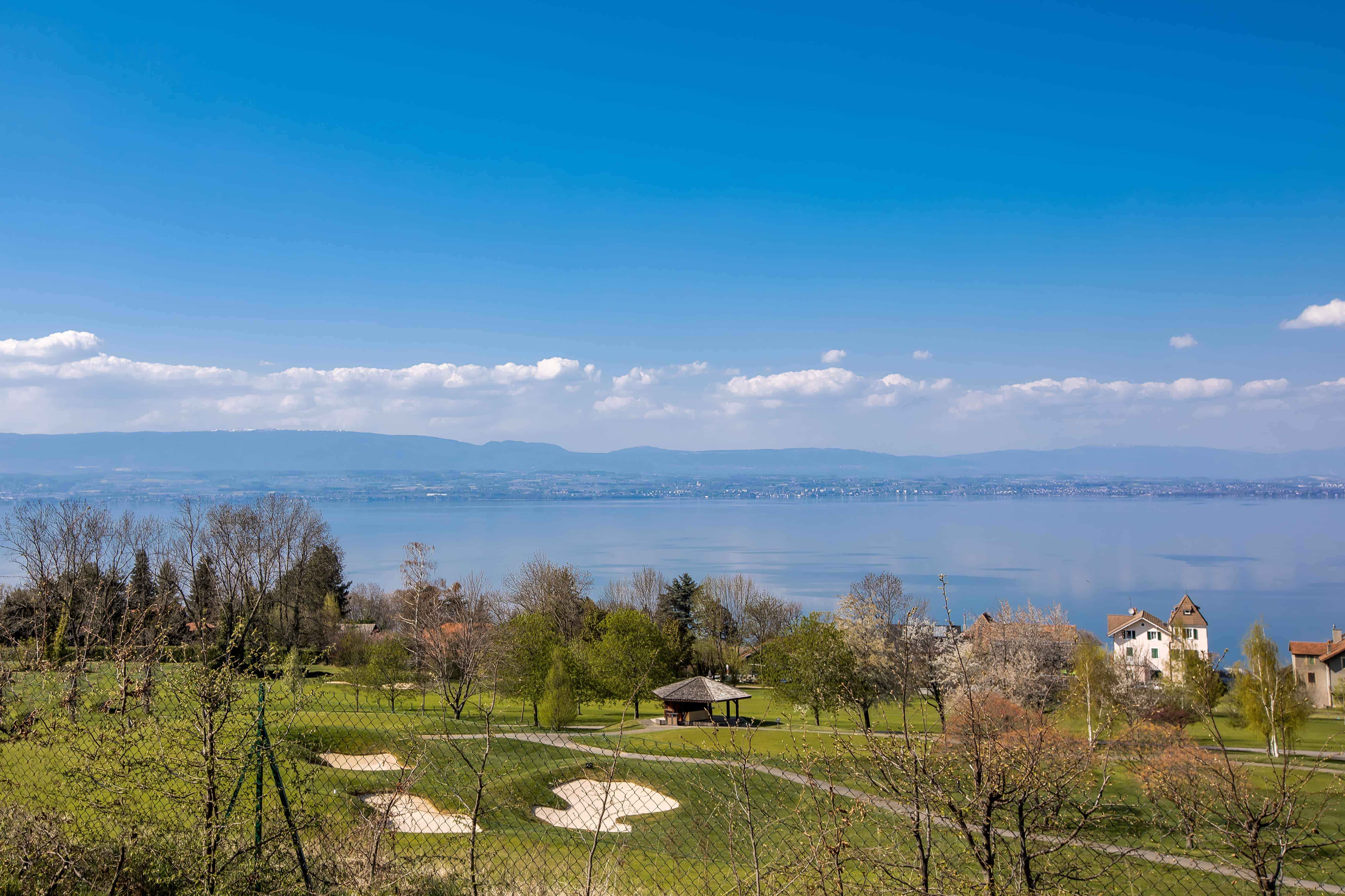 maison a vendre sur golf Evian